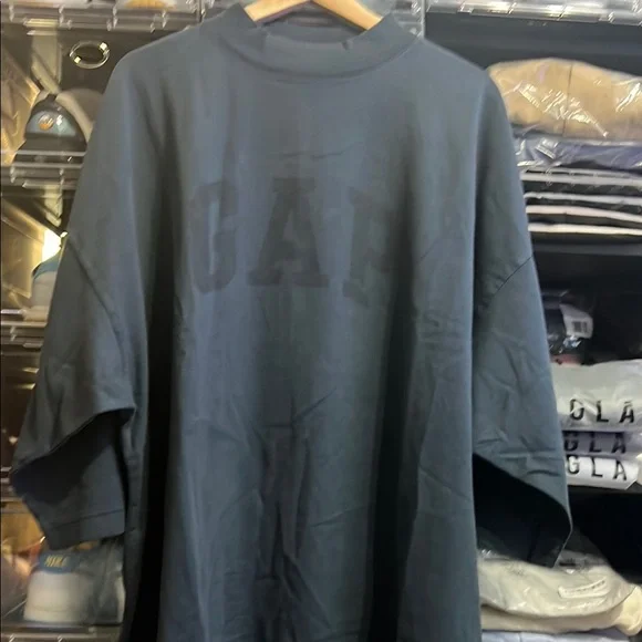 YEEZY GAP Dove 3/4 Sleeve Tee
Dark Blue ( OVERSIZED ) - Picture 3 of 7